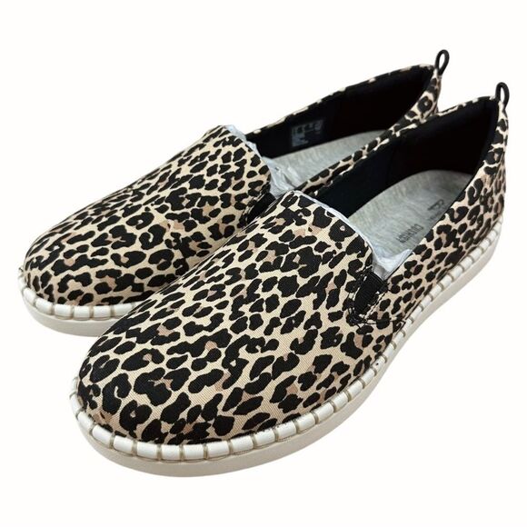 Clarks Cloudsteppers Slip On Shoes Leopard Print NWT 9 Wide - Picture 1 of 6